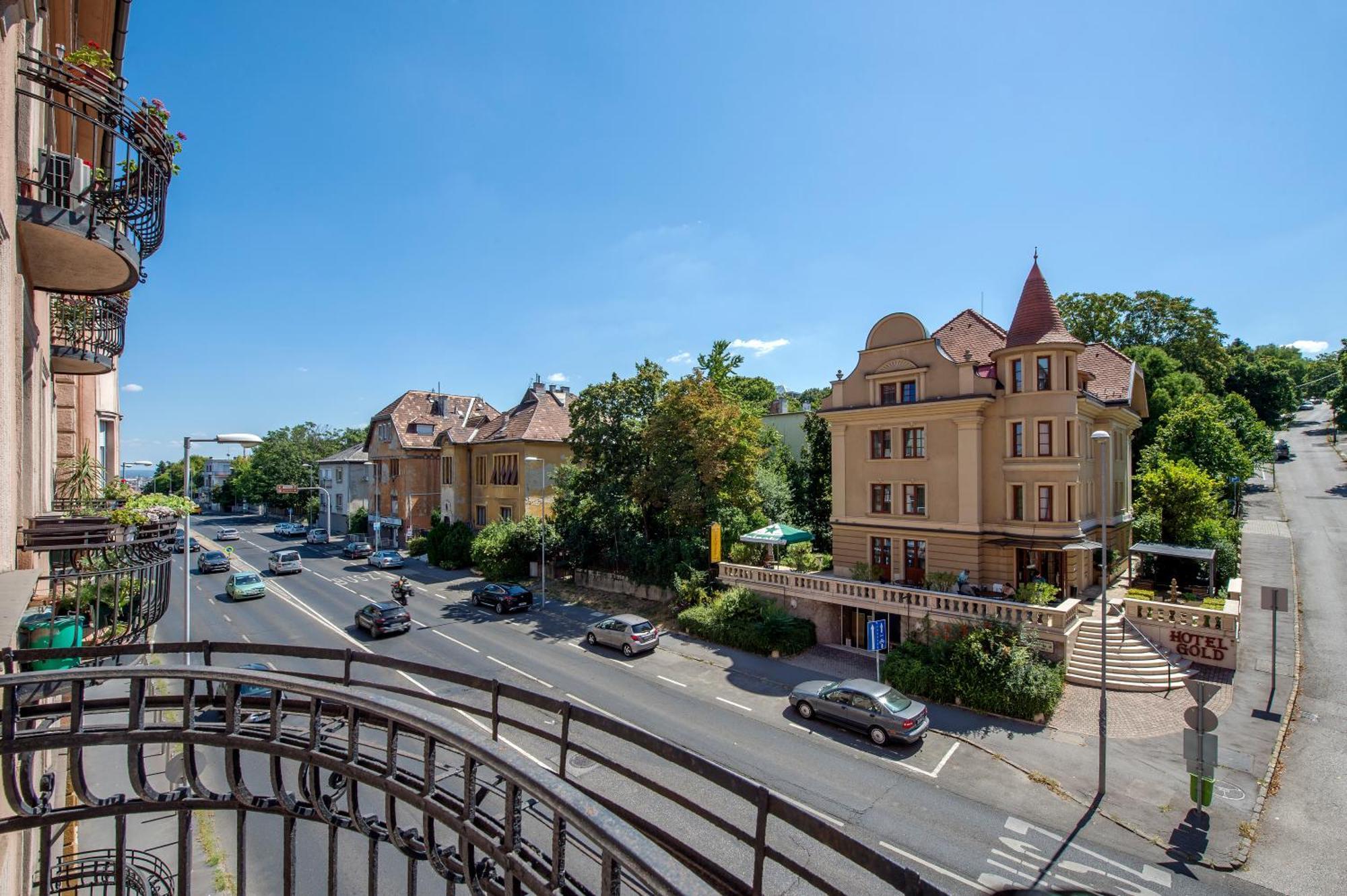 בודפשט Citadella Apartments מראה חיצוני תמונה